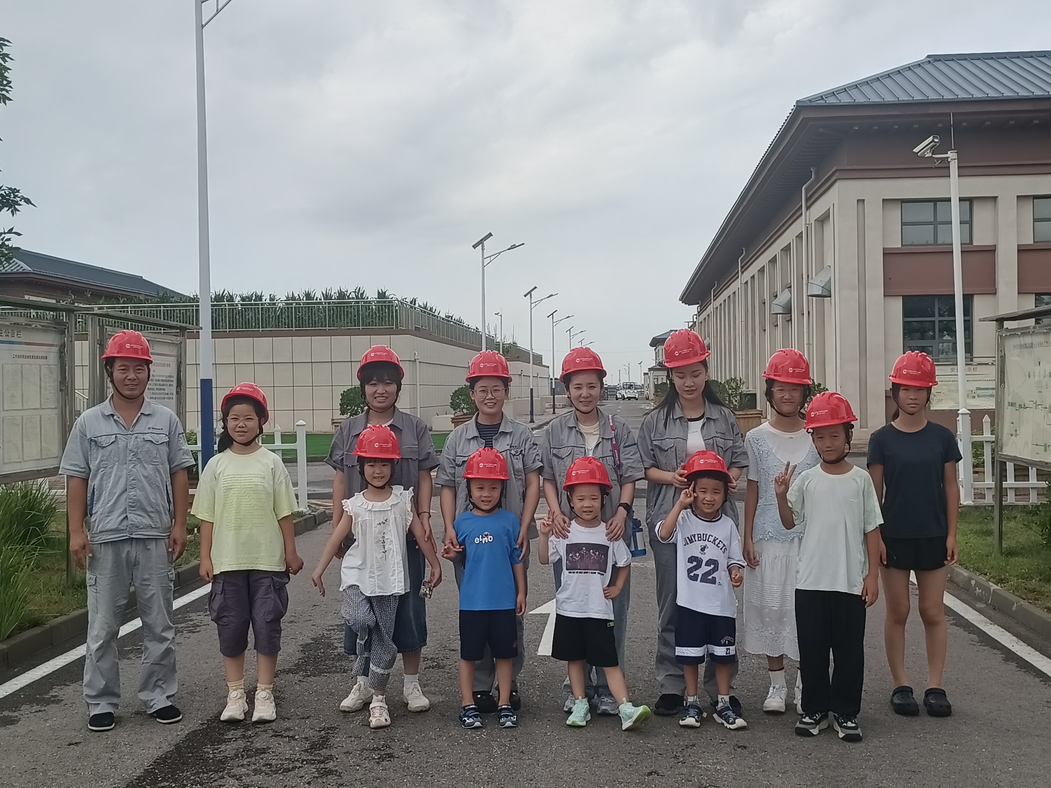 親情筑防線 安全進家庭——滄州供排水臨港分公司開展...